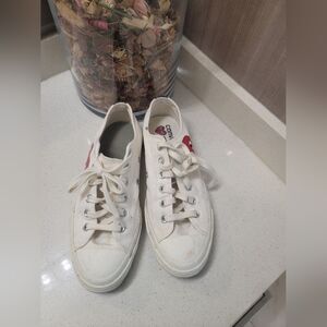 Converse Comme des Garcons. Women’s Size 9.5 Gently Used.